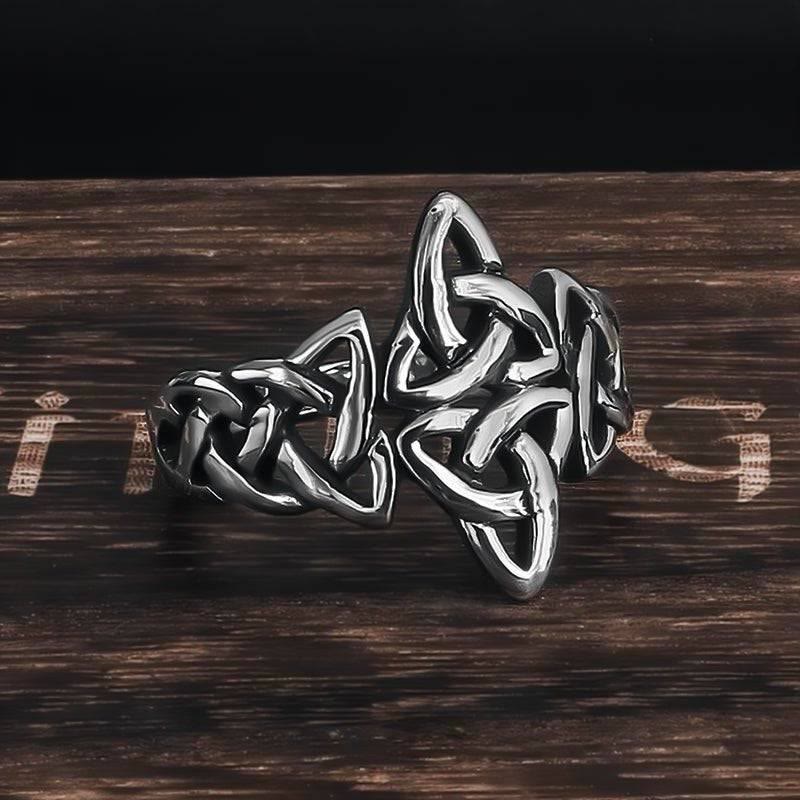 WorldNorse Celtic Knot Triple Horn Of Odin Ring - UK Size Y (US 12) - image 0