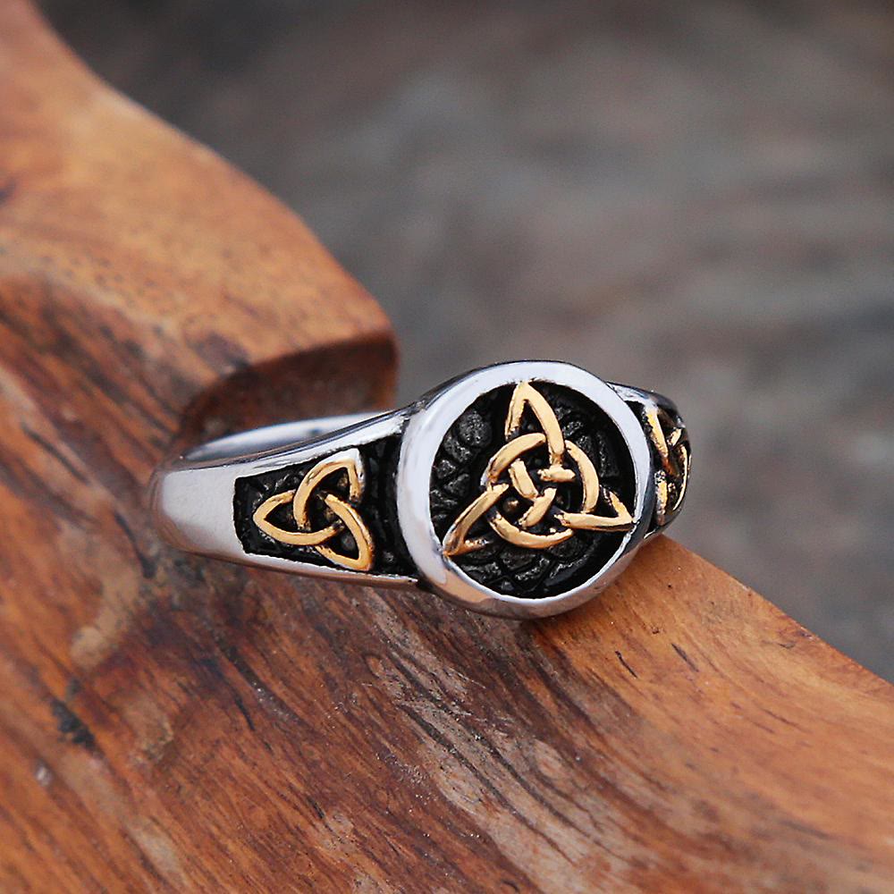 WorldNorse Vintage Triangle Viking Ring - Gold - UK Size Z（US 13) - image 4