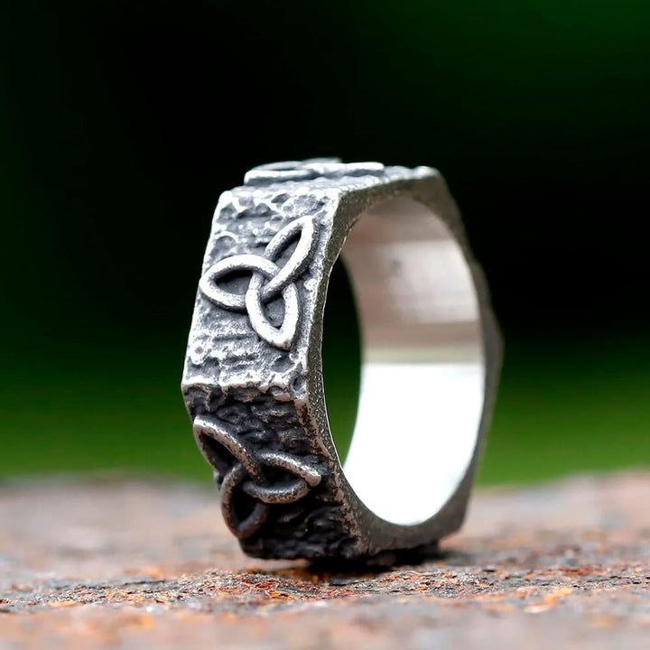 WorldNorse Triquetra Infinity Trinity Knot Signet Ring - image 10