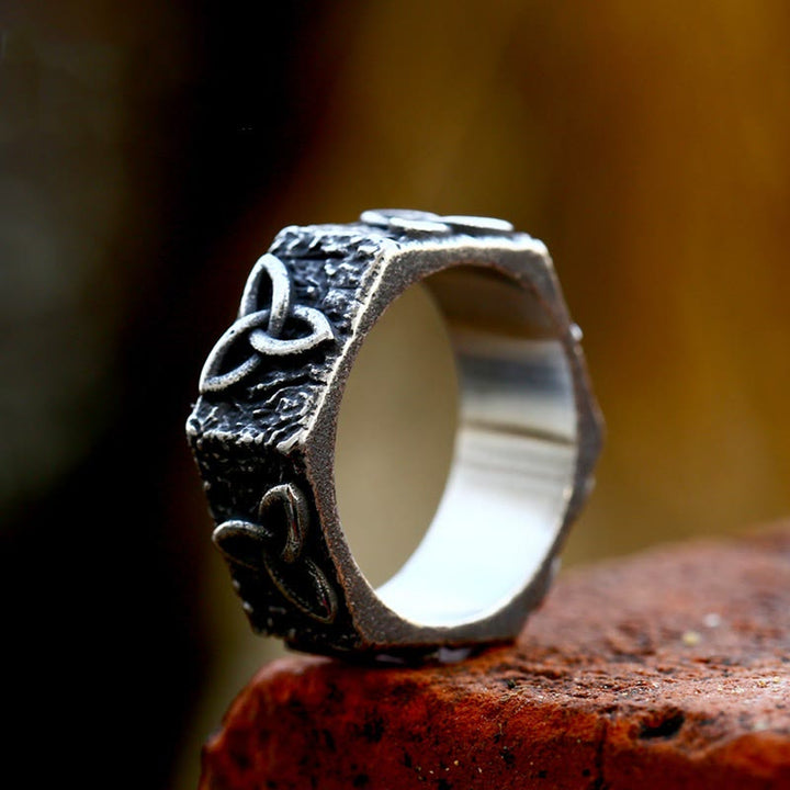 WorldNorse Triquetra Infinity Trinity Knot Signet Ring - UK Size Z（US 13) - image 0