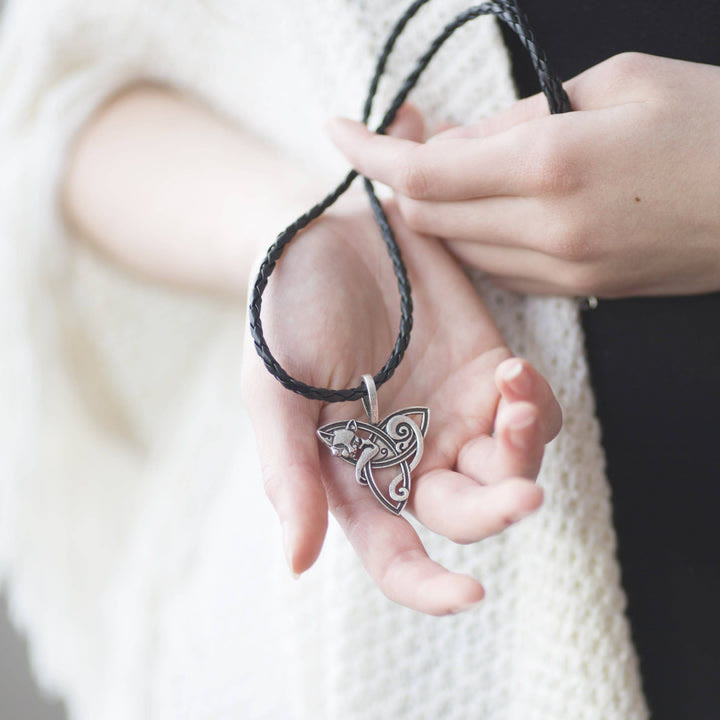 WorldNorse Celtic Cat On Triquetra Stainless Steel Necklace
