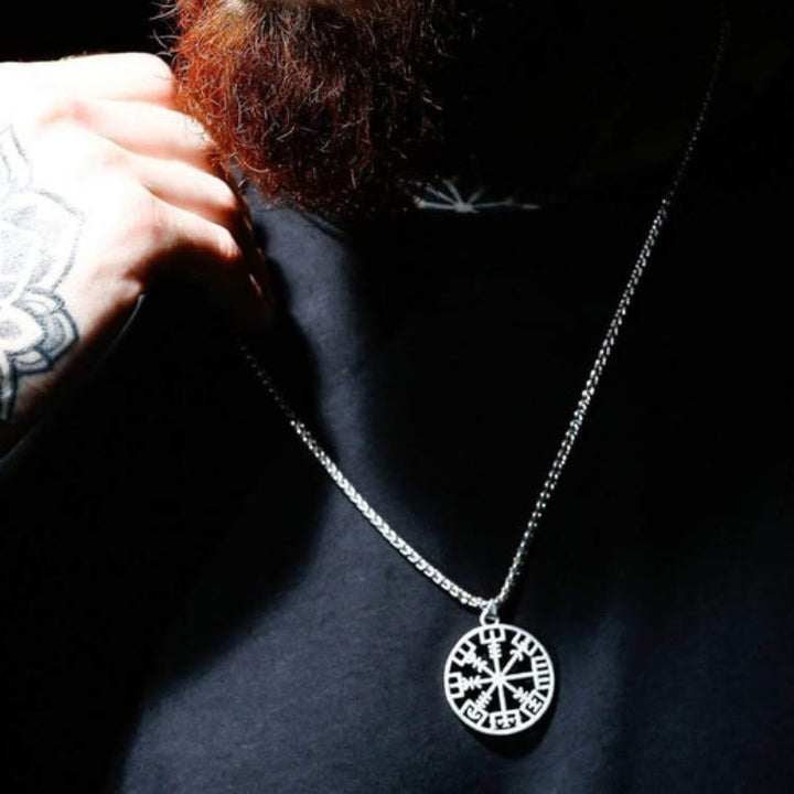 WorldNorse Classic Vegvisir Compass Viking Necklace