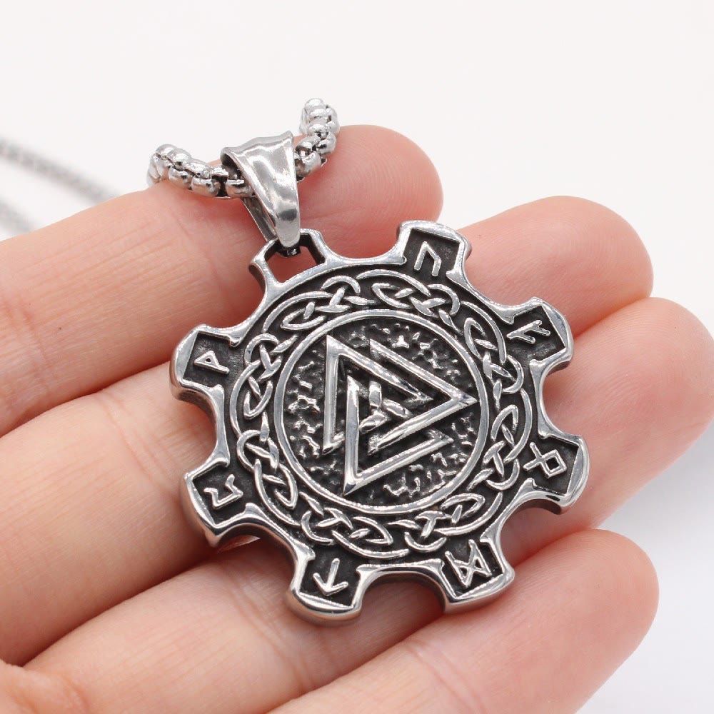 WorldNorse Valknut Celtic Knot Triad Rune Gear Wheel Necklace