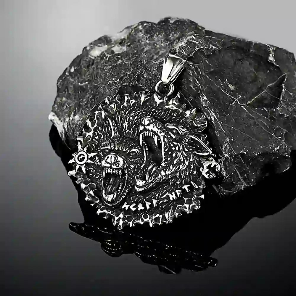 WorldNorse Norse Double Wolf Head Fierce Necklace