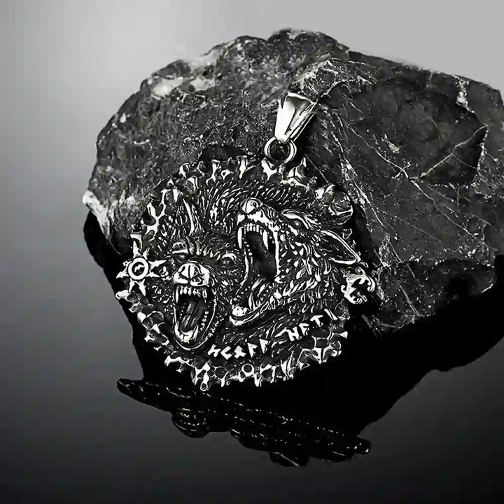 WorldNorse Norse Double Wolf Head Fierce Necklace