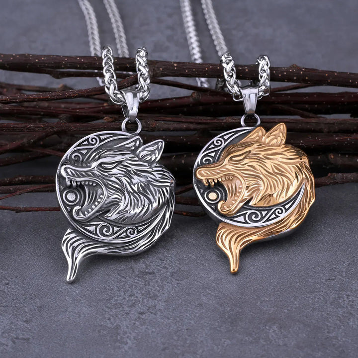 WorldNorse Howling Wolf Shock Necklace