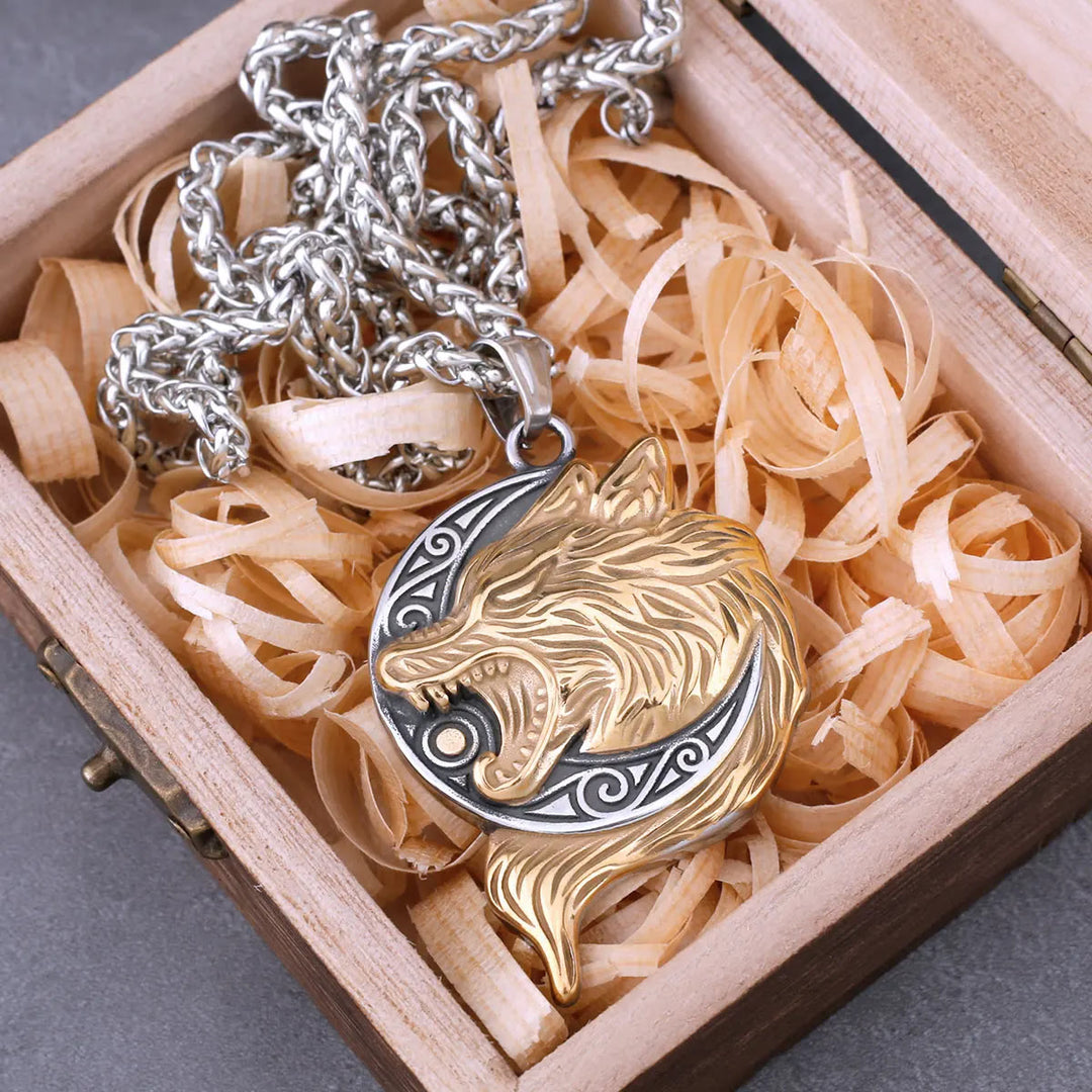 WorldNorse Howling Wolf Shock Necklace