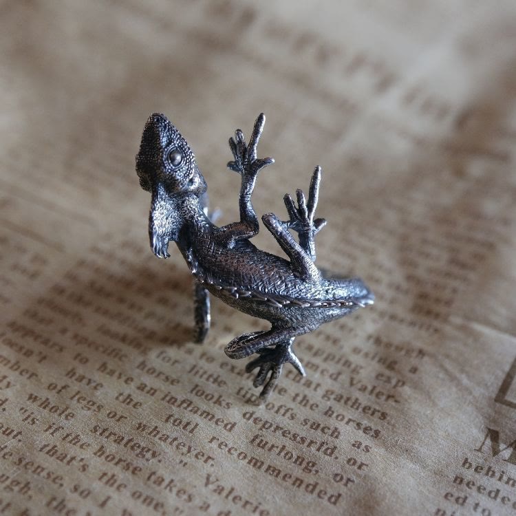WorldNorse Silver Lizard Adjustable Reptile Ring