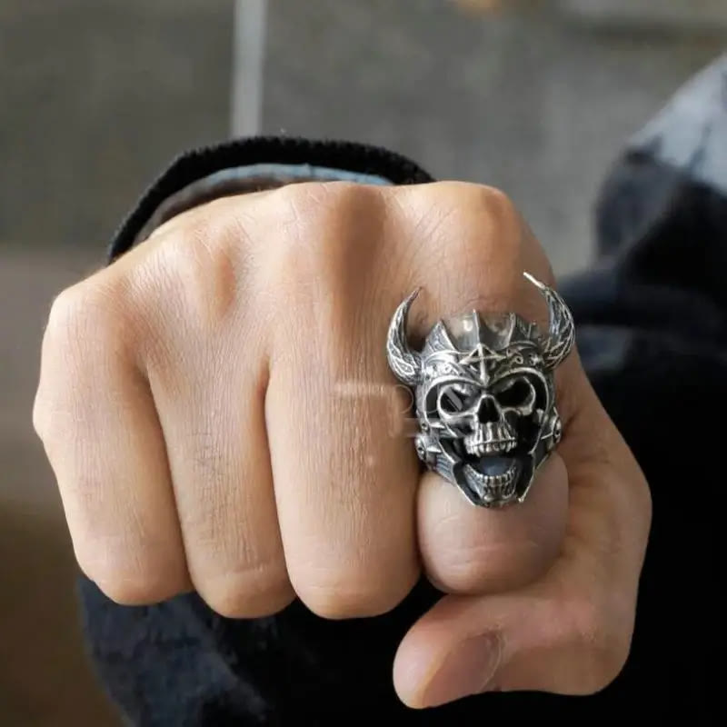WorldNorse Ox Horn Skull Head Ring - UK Size Z+1（US 14) - image 0