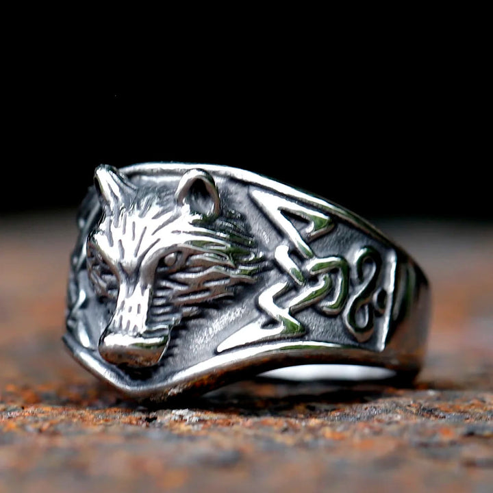 WorldNorse Wolf Head Domineering Ring