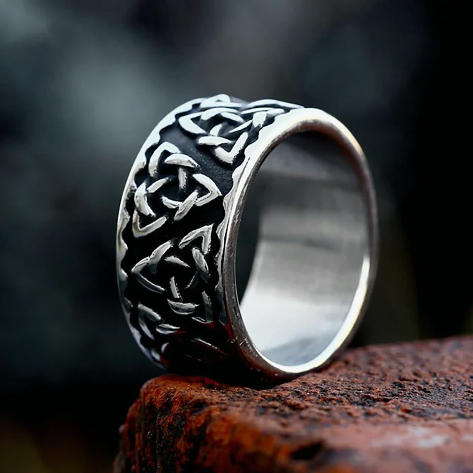 WorldNorse Viking Triquetra Knot Ring - UK Size Z（US 13) - image 0