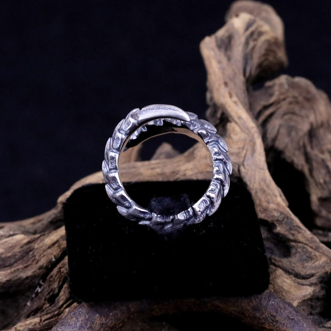 WorldNorse Strange Freak Beast Alien Centipede Ring