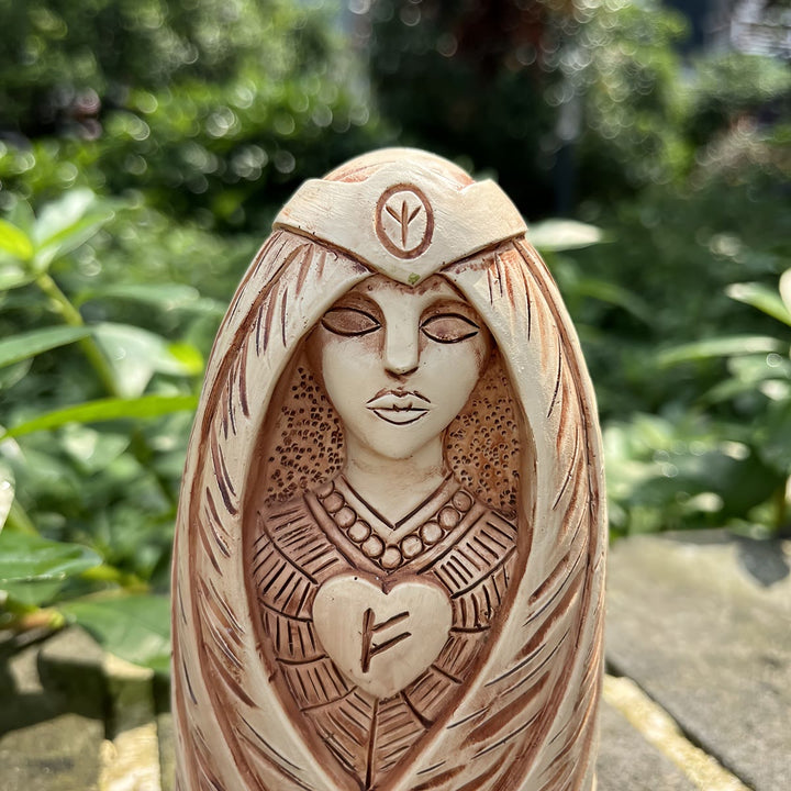 WorldNorse Heart Rune Veiled Goddess Statue Decoration - image 4