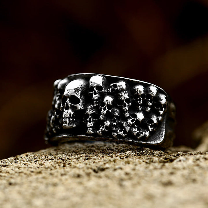 WorldNorse Underworld Skull Horde Ring - image 3