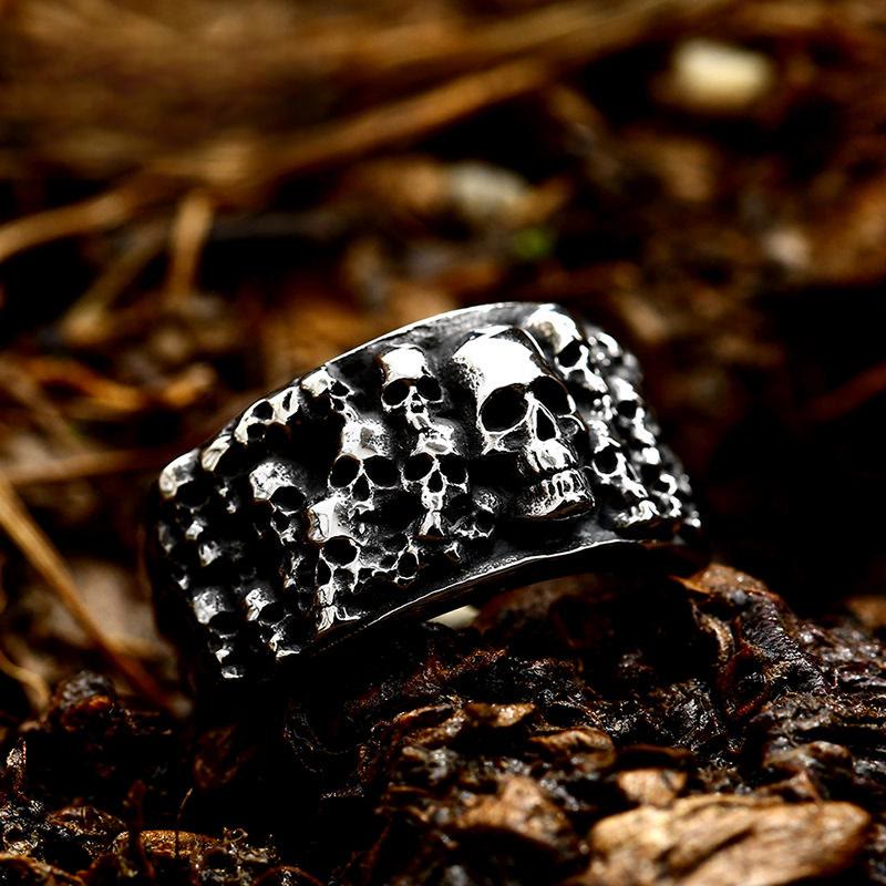 WorldNorse Underworld Skull Horde Ring - UK Size Z+1（US 14） - image 0